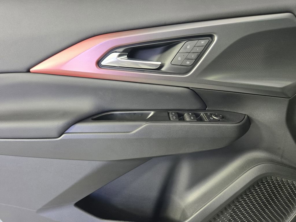 New 2025 Chevrolet Equinox EV RS w/ Active Safety Package 3 image 18