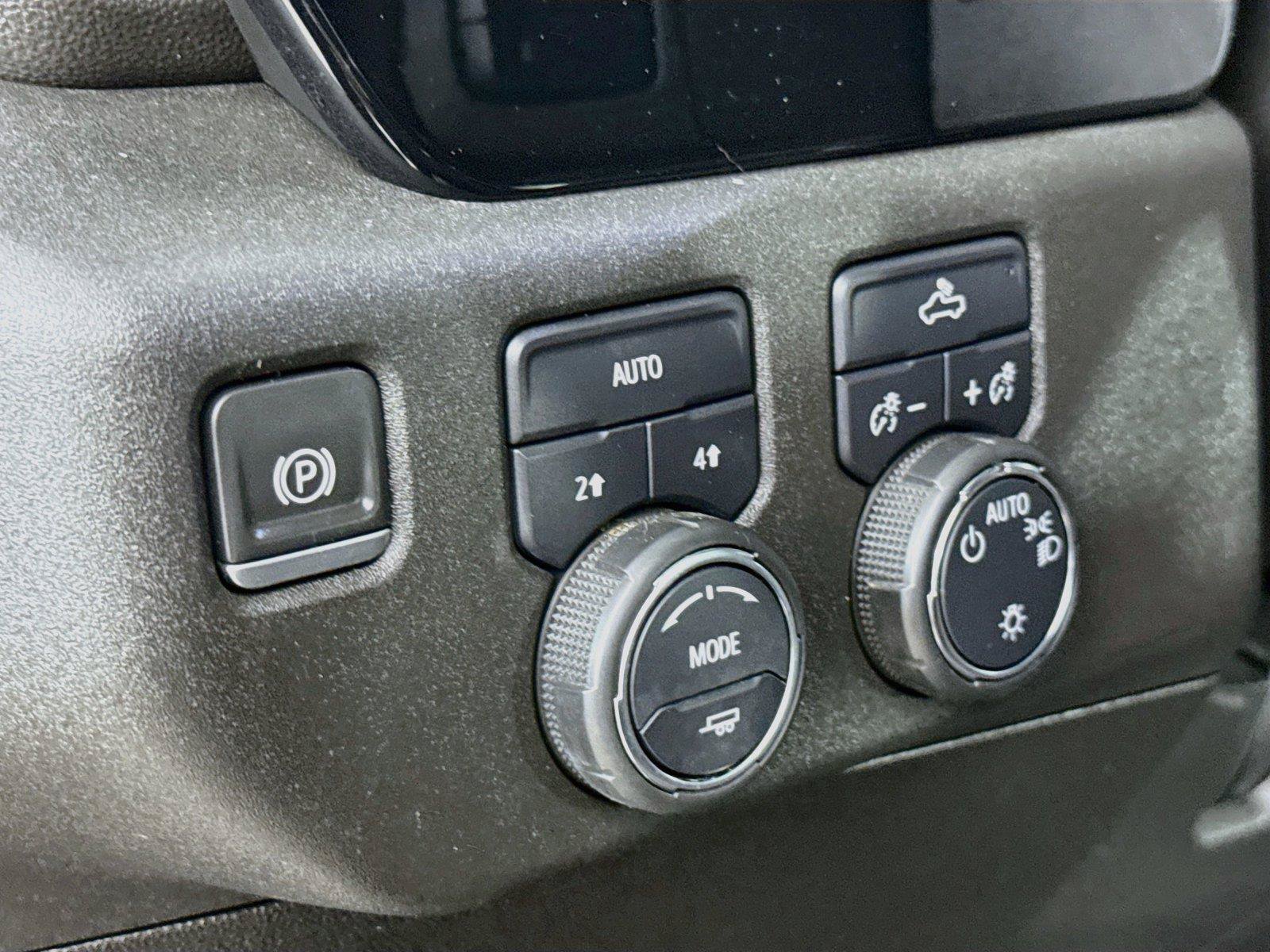 Used 2023 Chevrolet Silverado 1500 LT AWD/4WD image 15