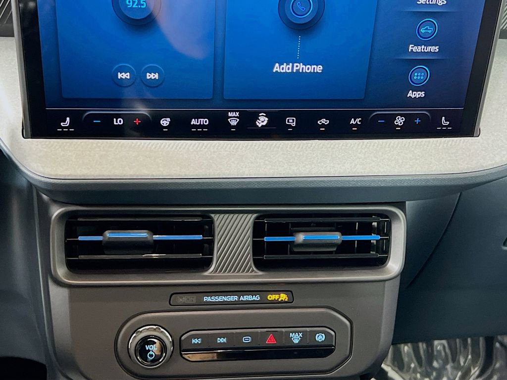 New 2025 Ford Maverick XLT w/ XLT Luxury Package image 9