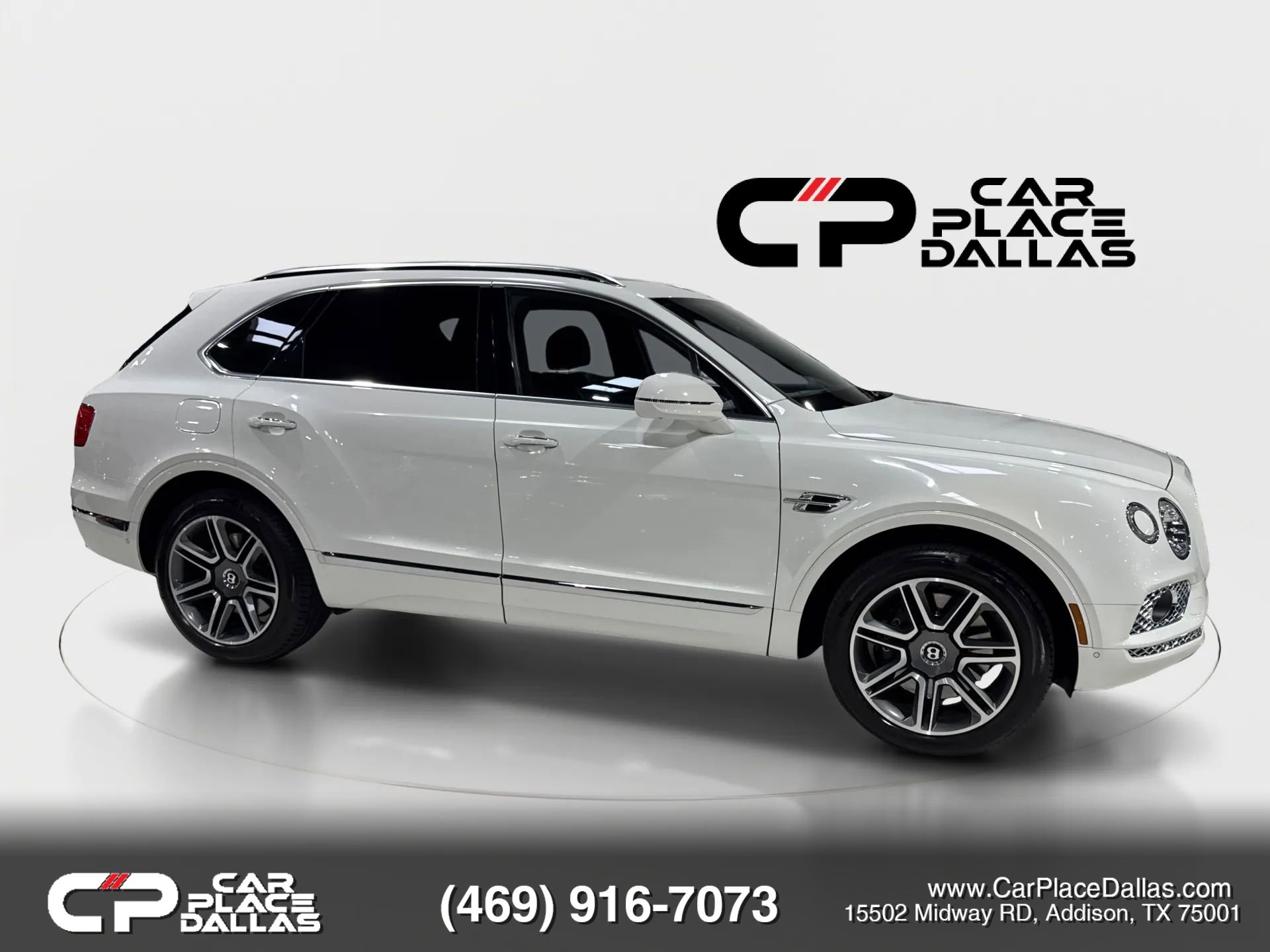 Used 2018 Bentley Bentayga AWD/4WD image 15