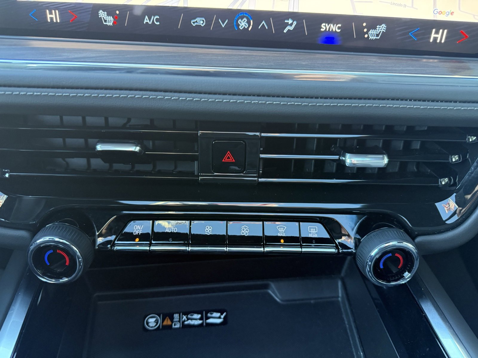 Used 2025 Chevrolet Suburban Z71 w/ Z71 Off-Road Package image 30