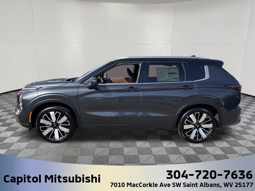 New 2025 Mitsubishi Outlander SEL image 8