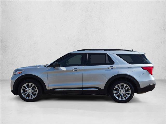 Used 2020 Ford Explorer XLT w/ Equipment Group 202A RWD image 9