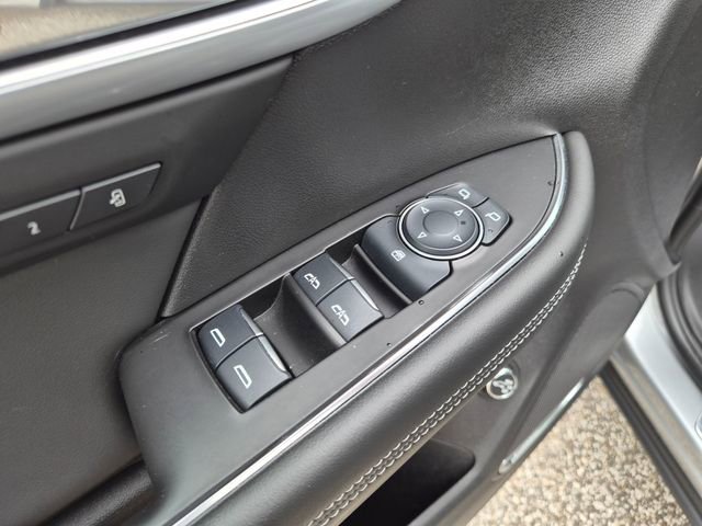 Used 2024 Buick Envision Avenir AWD/4WD image 15