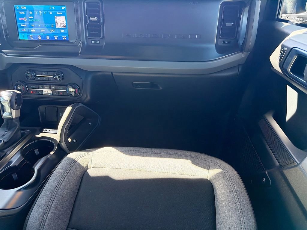 Used 2023 Ford Bronco Big Bend image 2