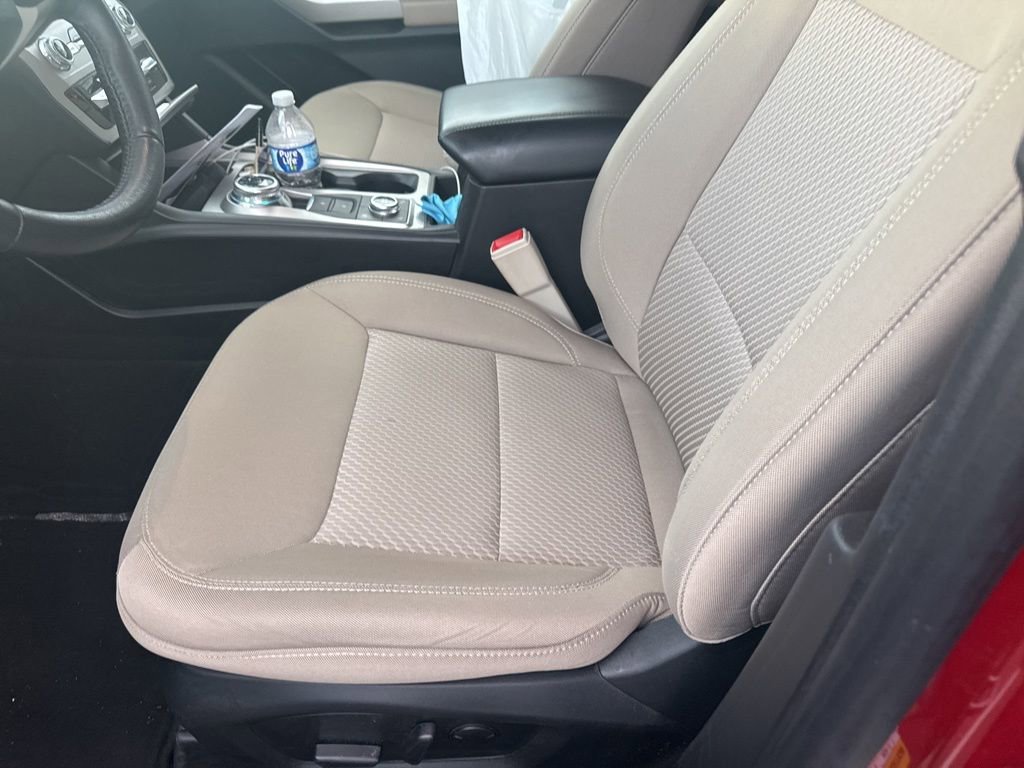 Used 2024 Ford Explorer XLT w/ Class IV Trailer Tow Package image 10