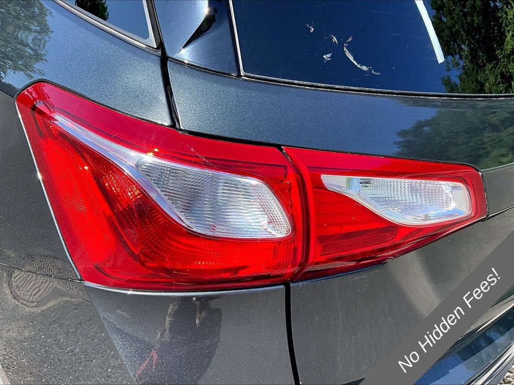 Used 2018 Chevrolet Equinox LT FWD image 26
