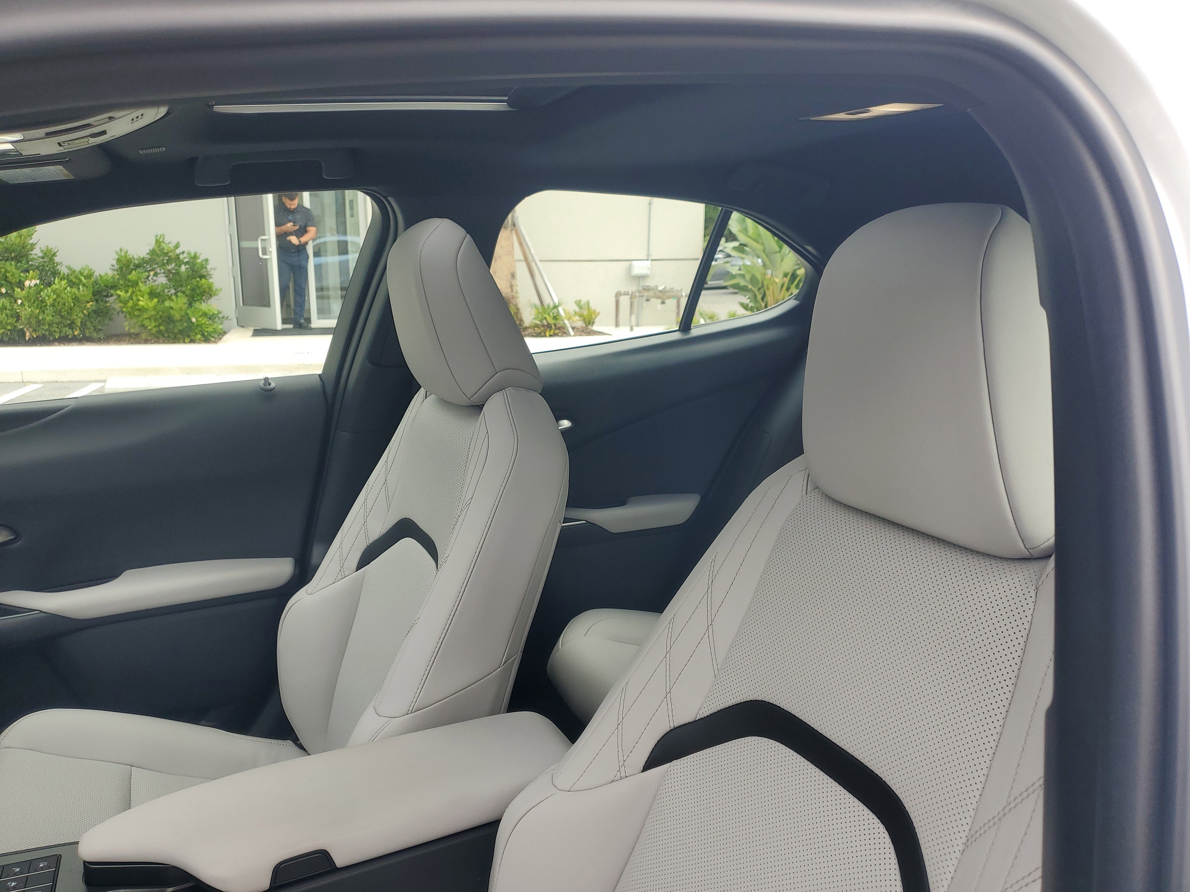 Used 2025 Lexus UX 300h FWD w/ Accessory Package (Z1) image 17