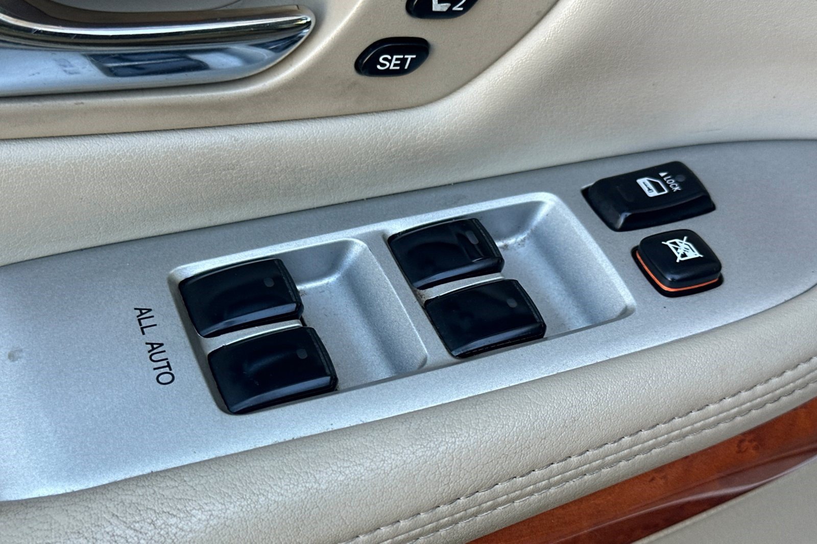 Used 2006 Lexus RX 330 AWD w/ Premium Plus Pkg image 13
