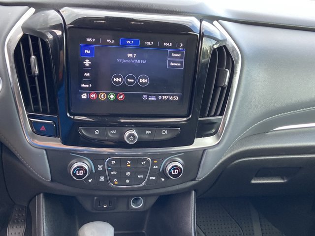 Used 2021 Chevrolet Traverse LT FWD image 23