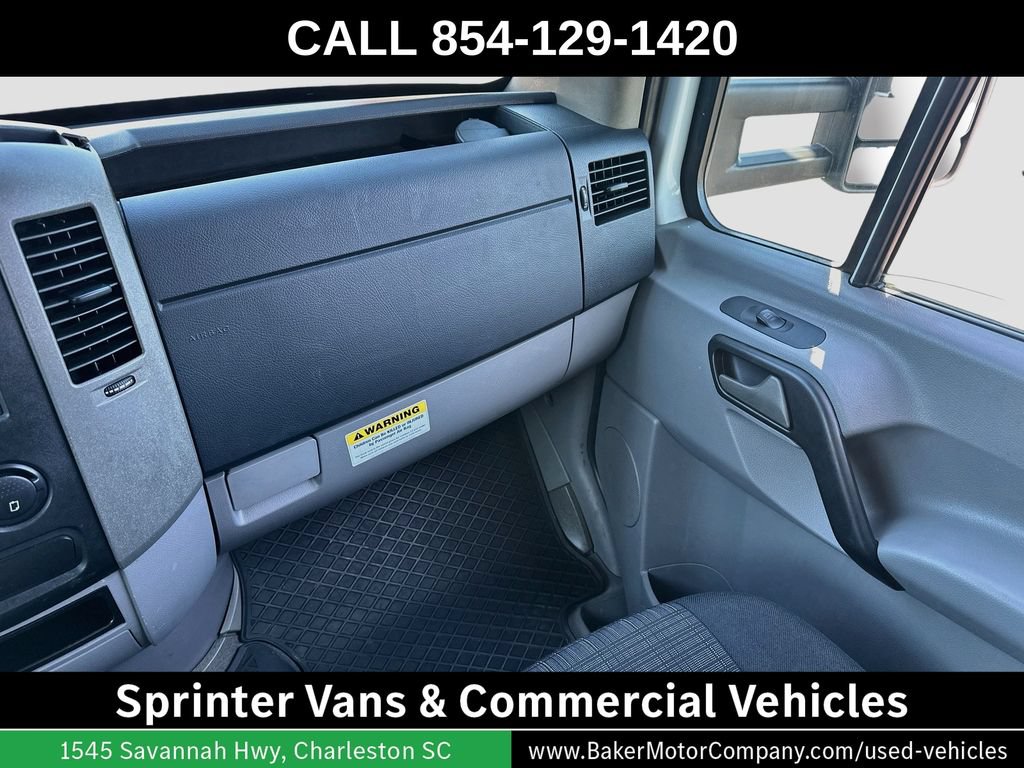 Used 2015 Freightliner Sprinter 3500 RWD image 21