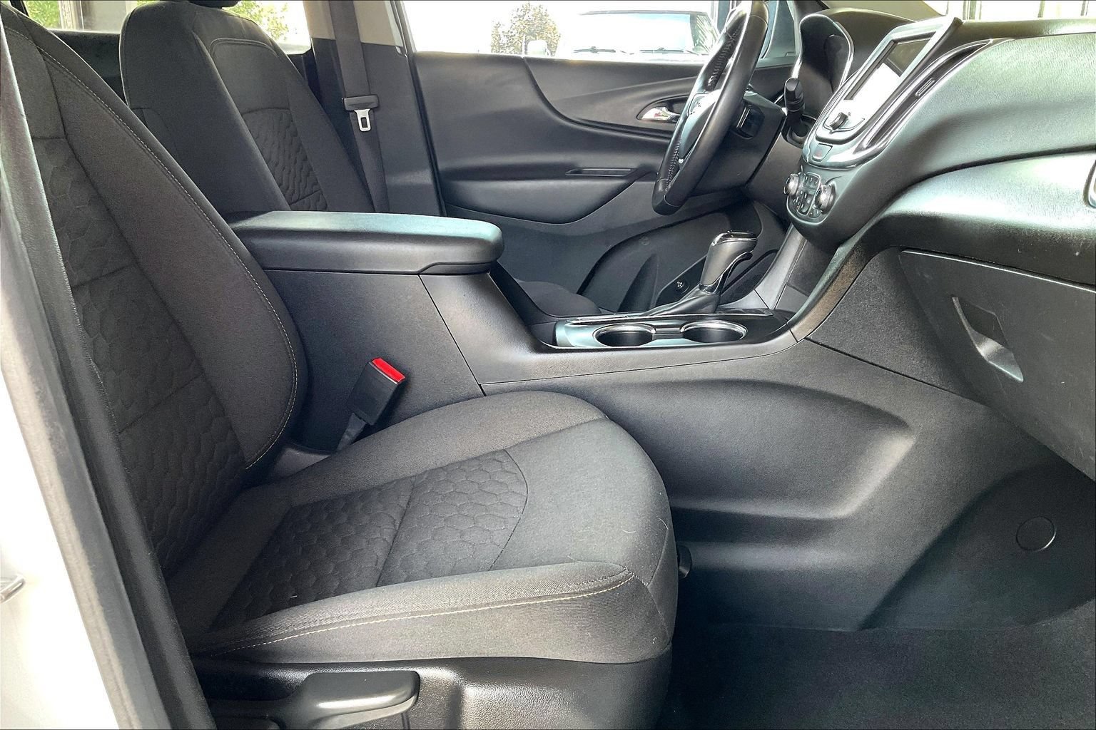 Used 2019 Chevrolet Equinox LT AWD/4WD image 23