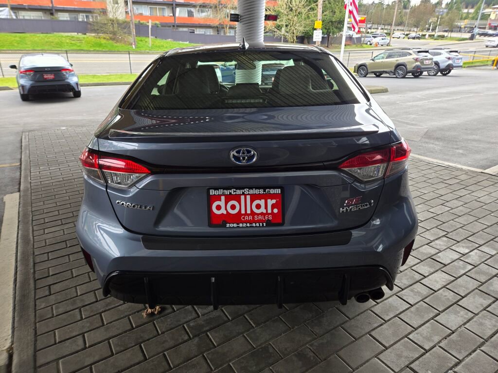 Used 2024 Toyota Corolla SE w/ SE Package FWD image 6