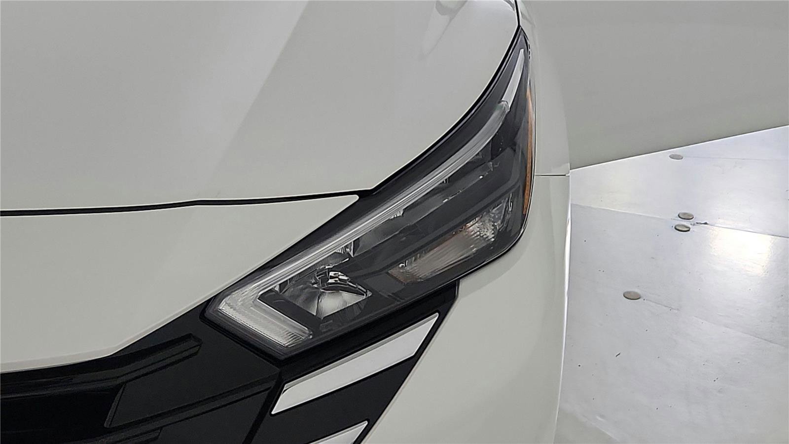 New 2025 Nissan Versa SV w/ Trunk Package image 34