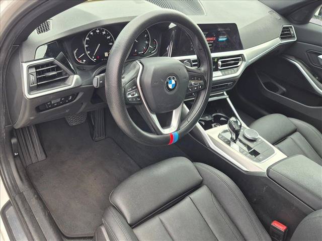 Used 2020 BMW 330i Sedan w/ Convenience Package RWD image 2