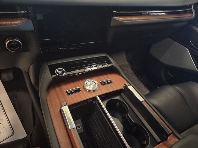 New 2026 Lincoln Navigator Black Label AWD/4WD image 6