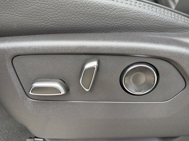 Used 2025 GMC Sierra 1500 Denali w/ Denali Reserve Package image 11