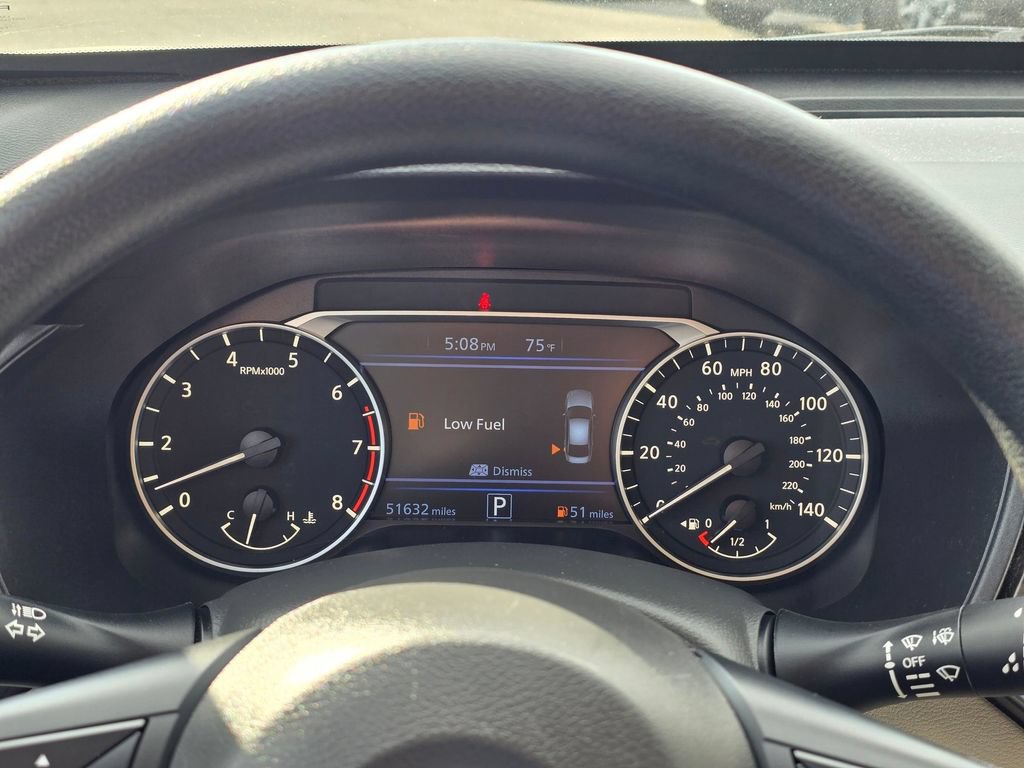 Used 2024 Nissan Altima 2.5 SV FWD image 19