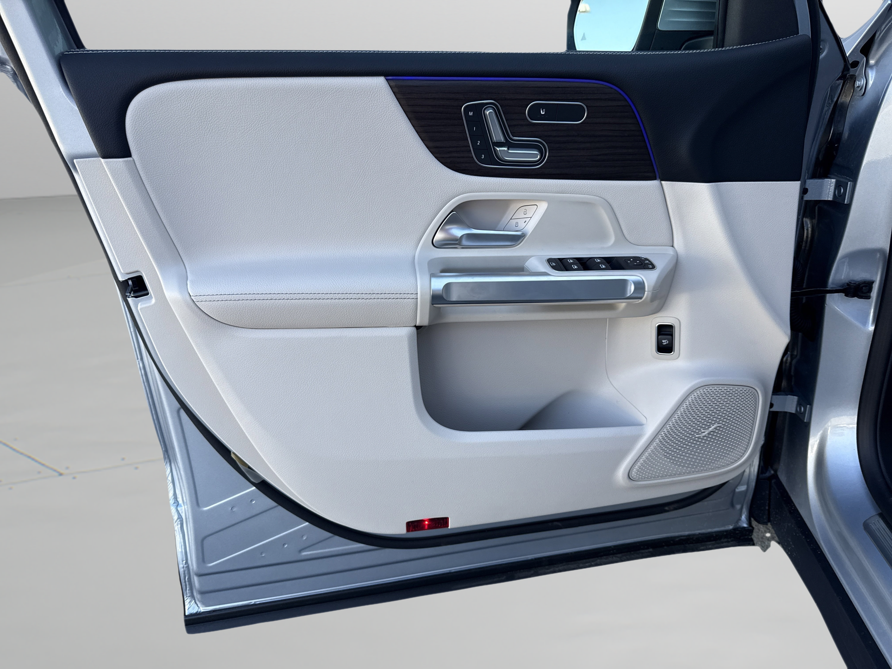 New 2026 Mercedes-Benz GLB 250 image 31
