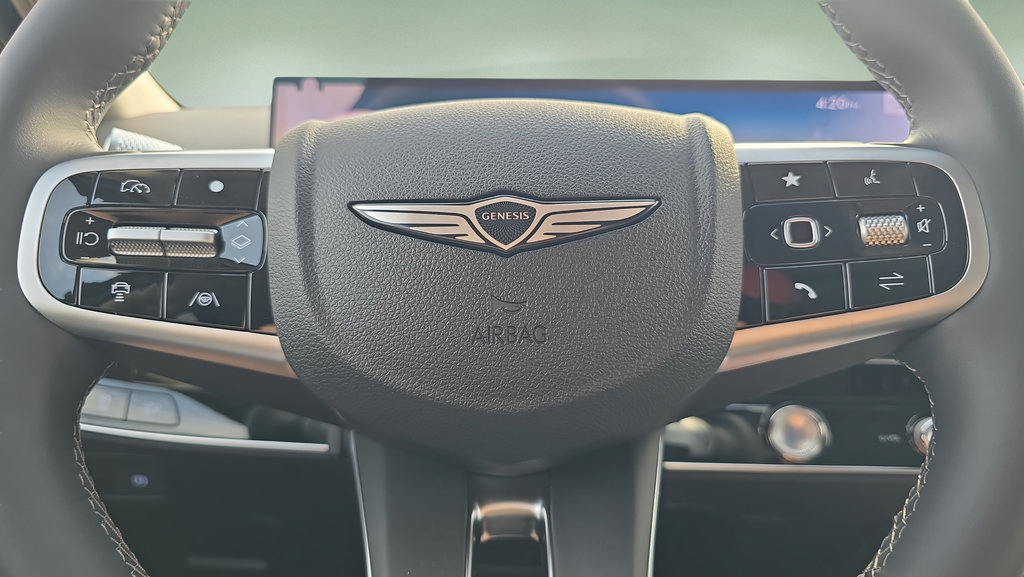 New 2026 Genesis GV70 2.5T Select AWD/4WD image 16