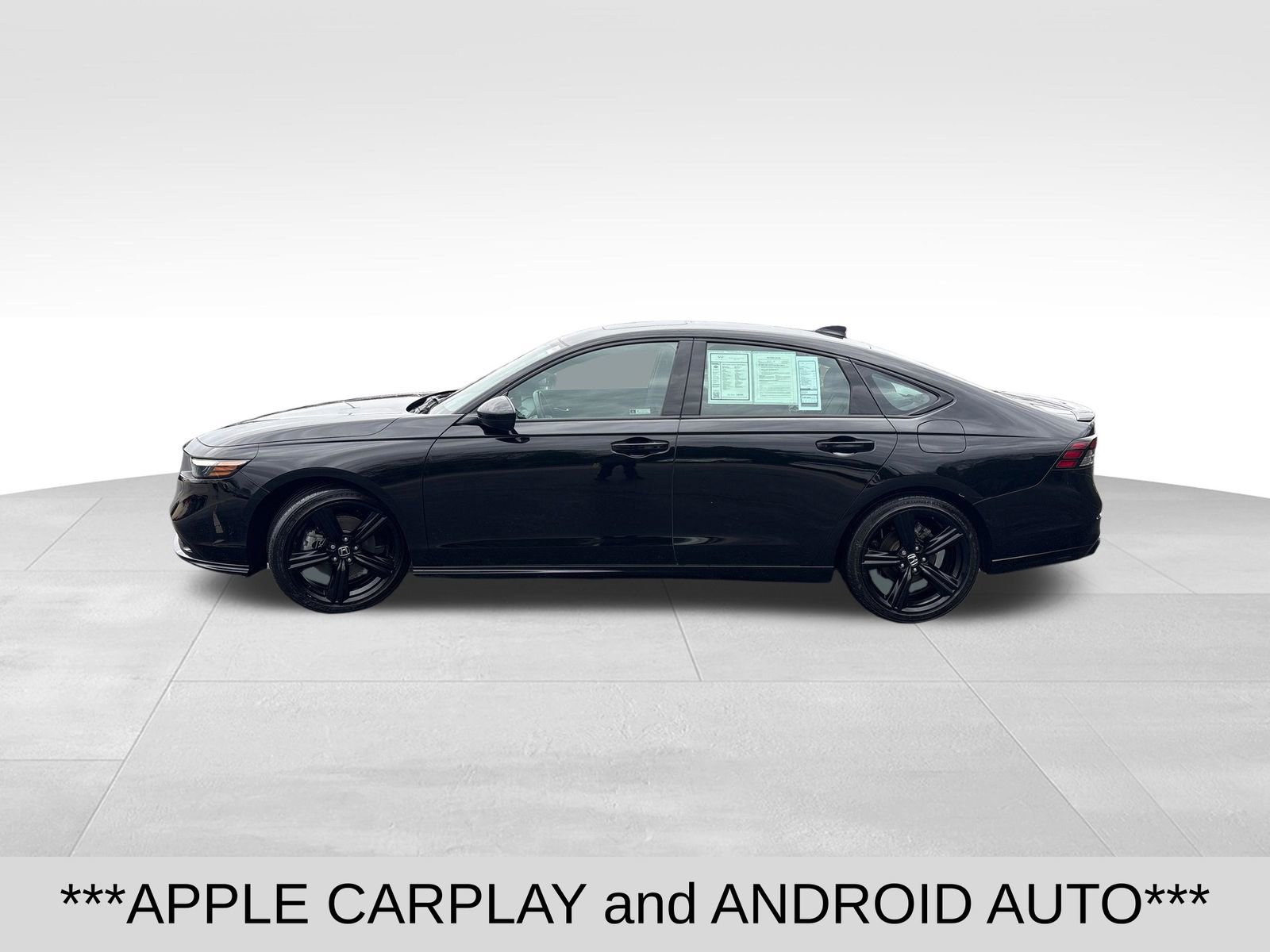Used 2023 Honda Accord Sport image 2