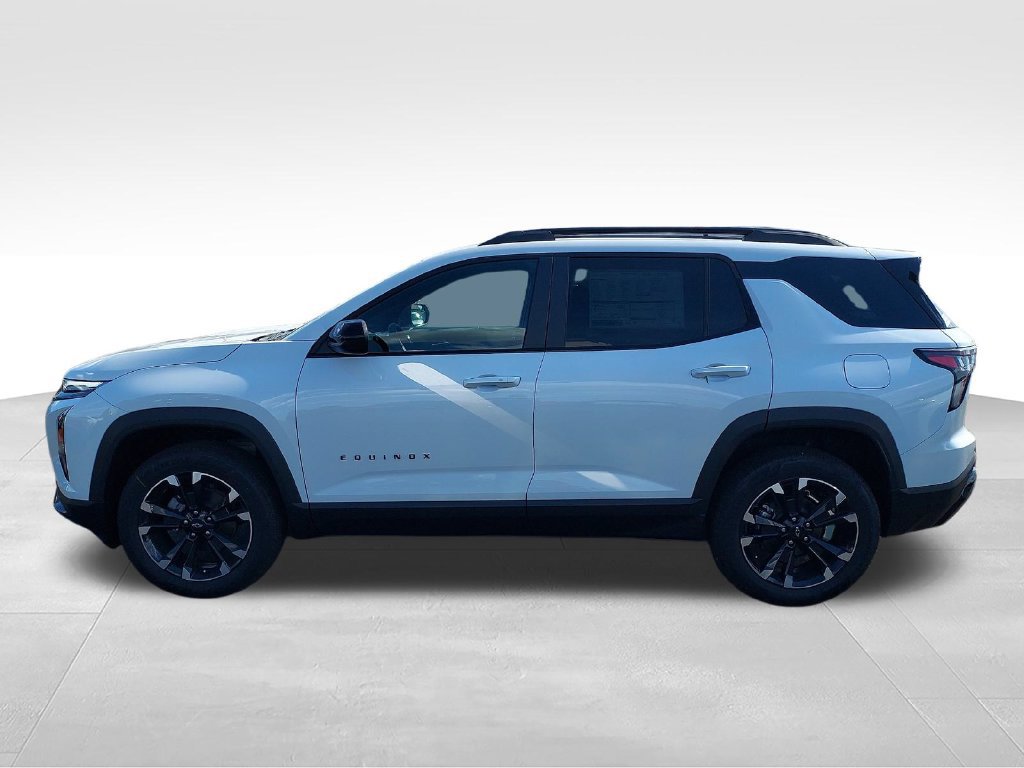 New 2027 Chevrolet Equinox RS w/ Convenience Package III FWD image 2