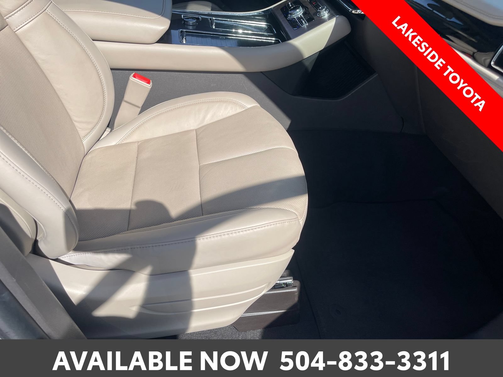 Used 2023 Lincoln Aviator Reserve w/ Equipment Group 201A RWD image 16