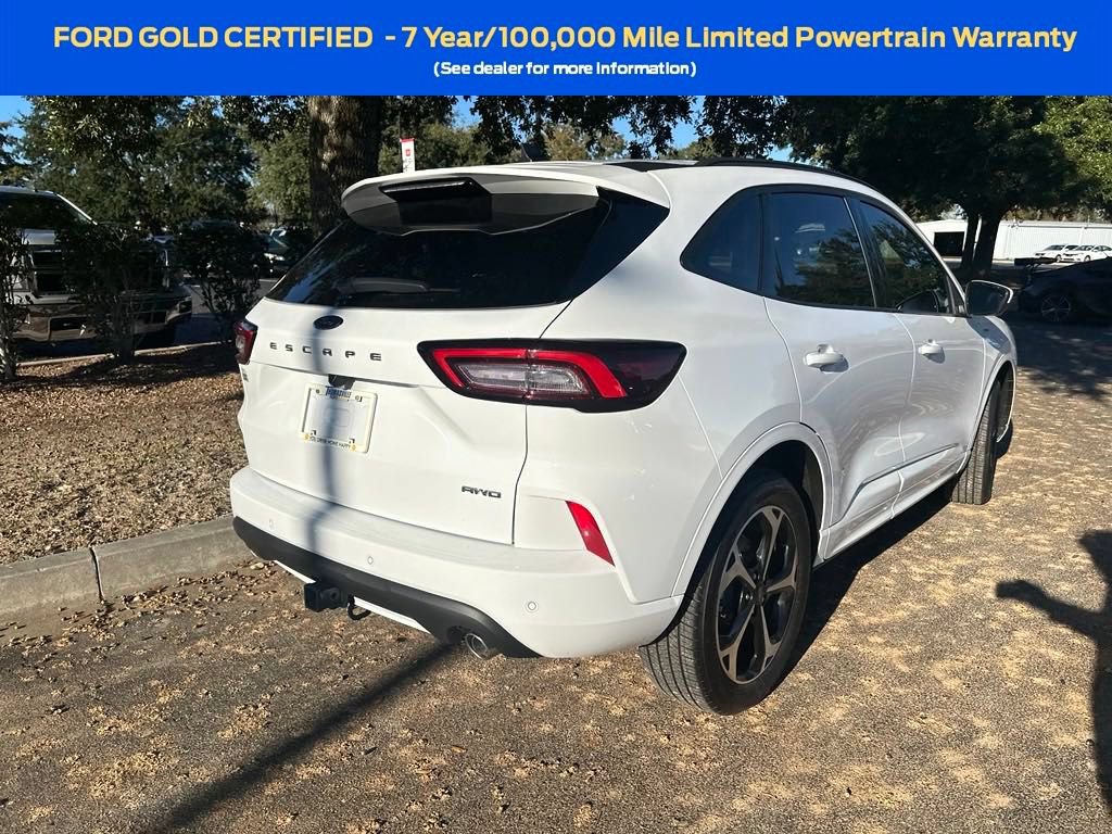 Used 2023 Ford Escape ST-Line Select w/ Tech Pack #2 AWD/4WD image 3