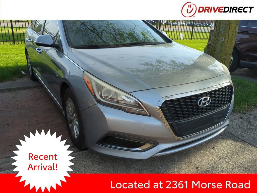 Used 2016 Hyundai Sonata SE image 1