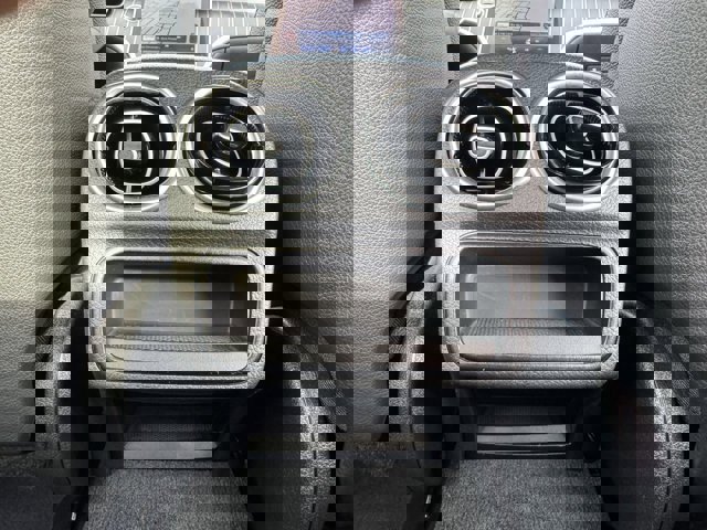 Used 2024 Mercedes-Benz C 300 4MATIC Sedan image 9