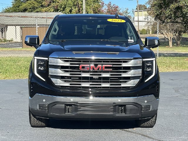 Used 2025 GMC Sierra 1500 SLE w/ Preferred Package AWD/4WD image 2