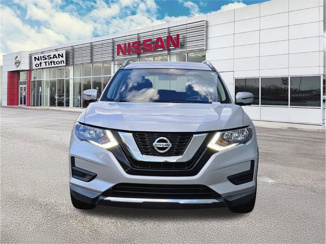 Used 2017 Nissan Rogue SV w/ SV Premium Package FWD image 2
