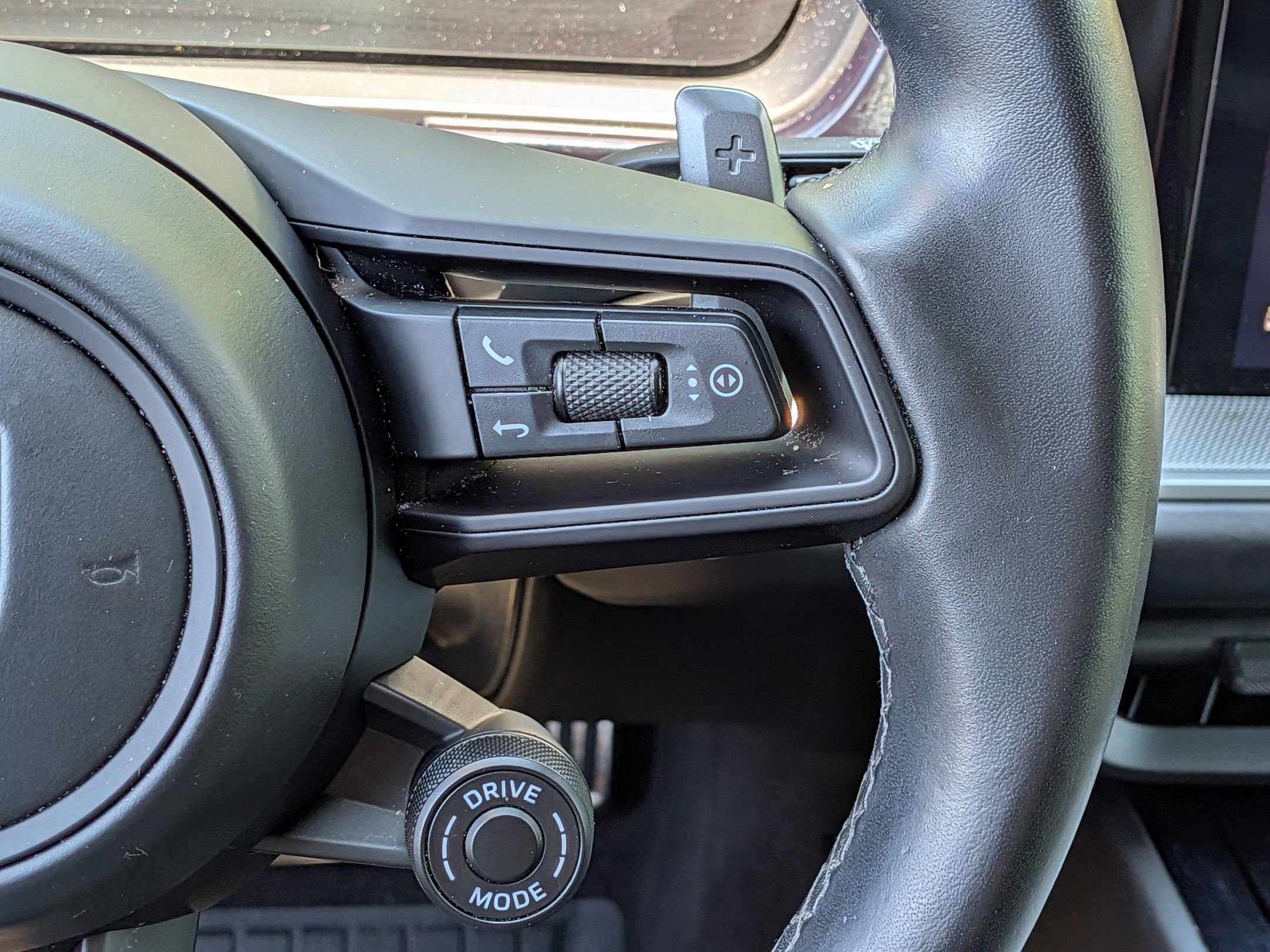 Certified 2024 Porsche Cayenne S AWD/4WD image 9
