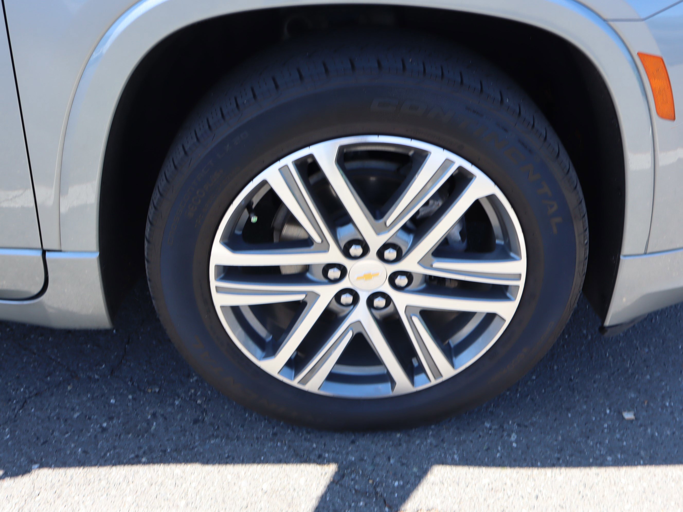 Certified 2023 Chevrolet Traverse High Country AWD/4WD image 41