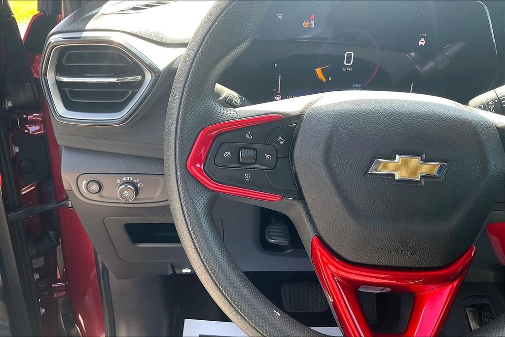 Used 2024 Chevrolet TrailBlazer LS w/ LS Convenience Package AWD/4WD image 12