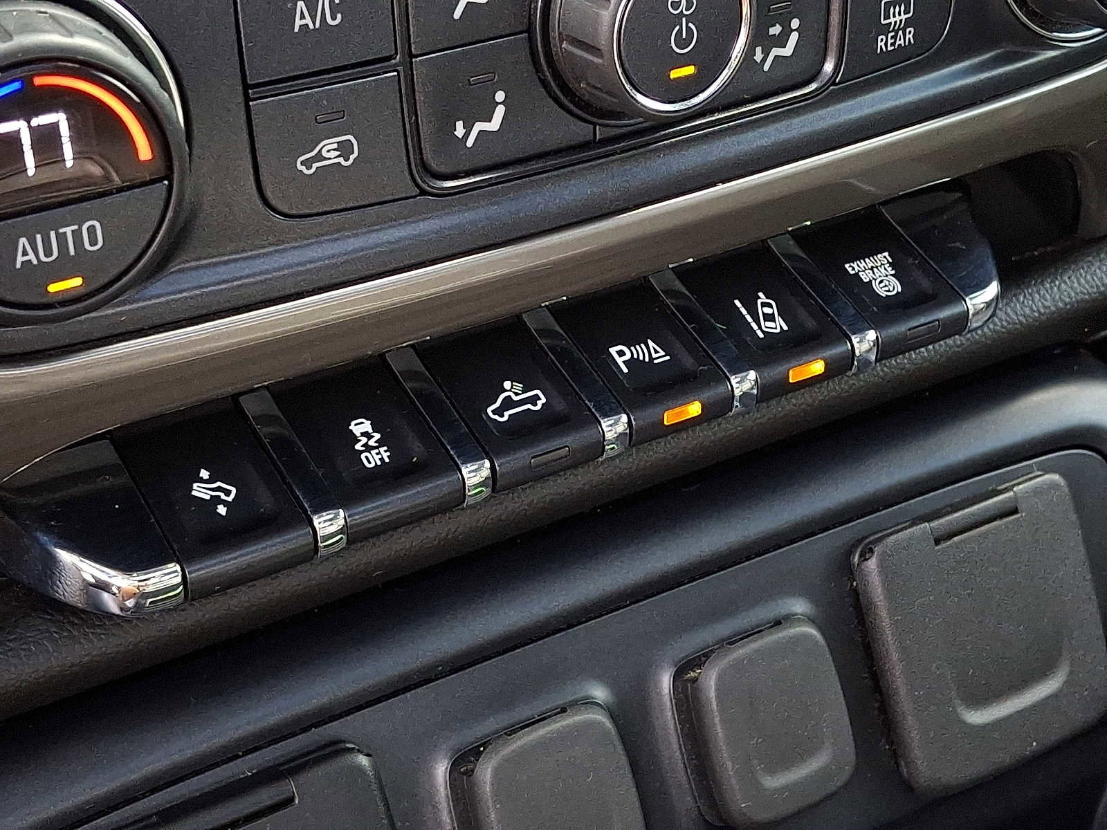 Used 2018 Chevrolet Silverado 3500 High Country w/ Duramax Plus Package image 25