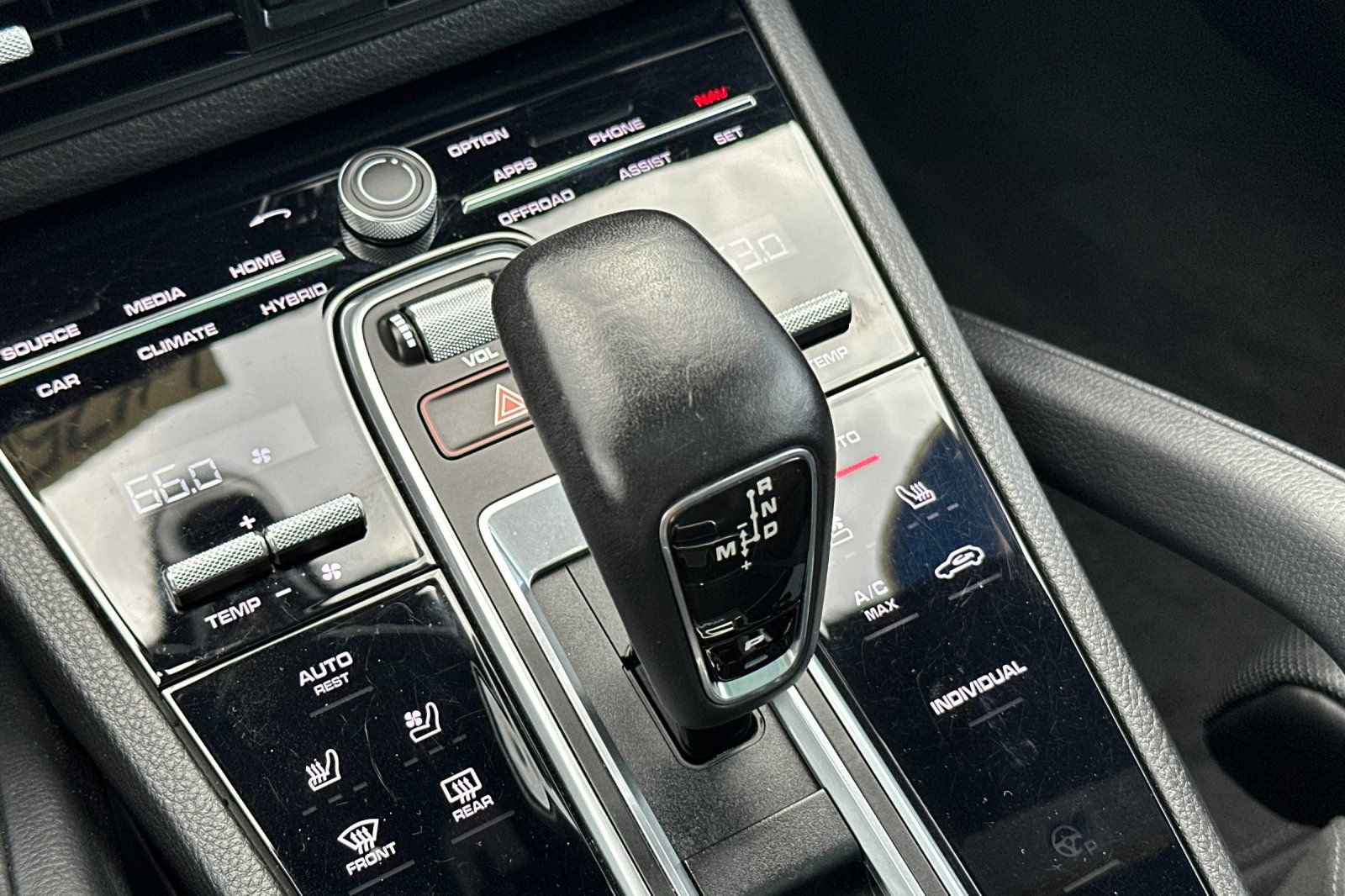 Used 2021 Porsche Cayenne E-Hybrid AWD/4WD image 22