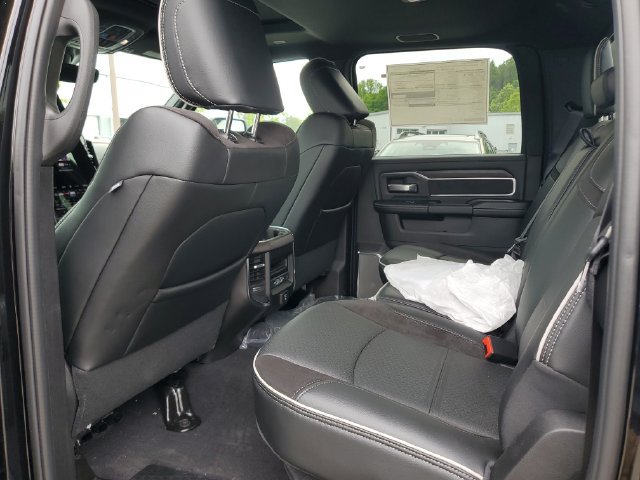 New 2026 RAM 3500 Laramie AWD/4WD image 15