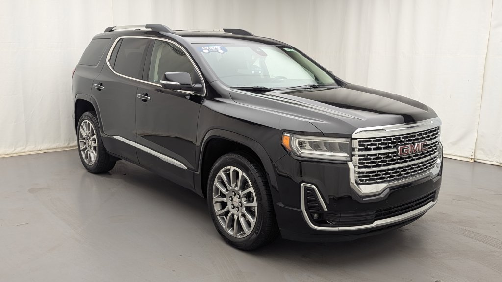 Certified 2023 GMC Acadia Denali w/ LPO, Floor Liner Package FWD image 2