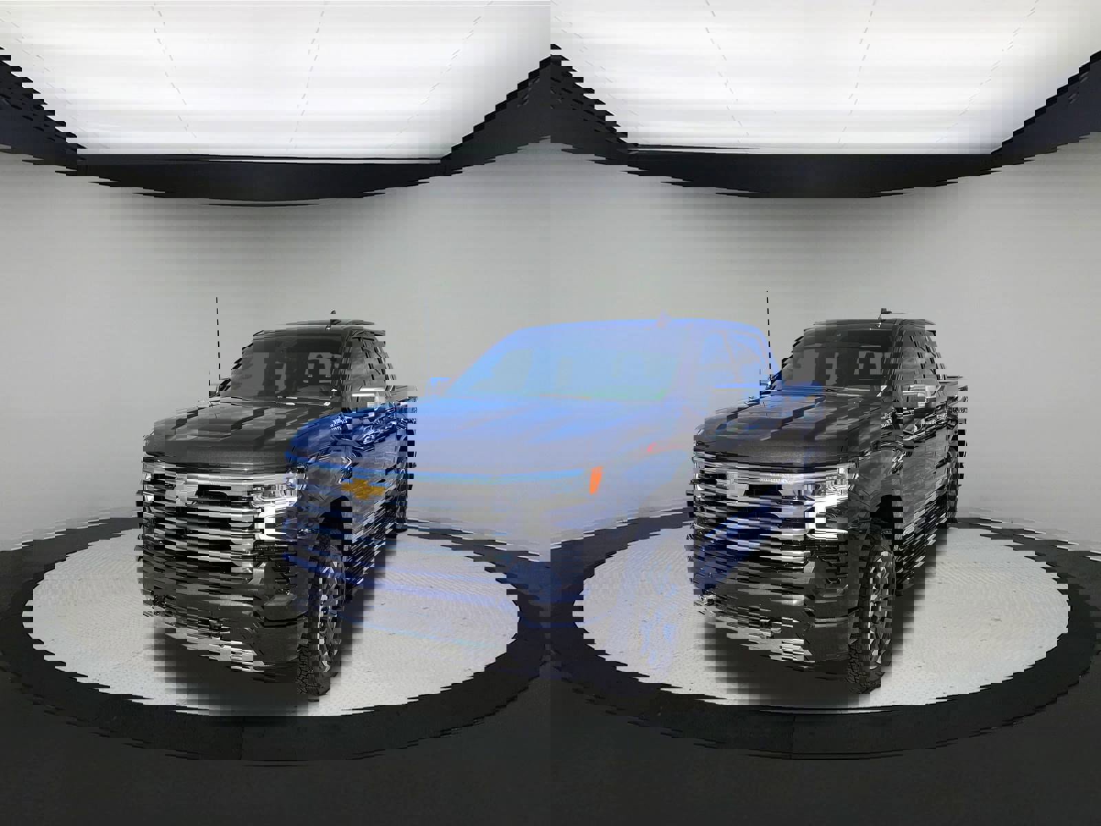 Used 2024 Chevrolet Silverado 1500 High Country image 4