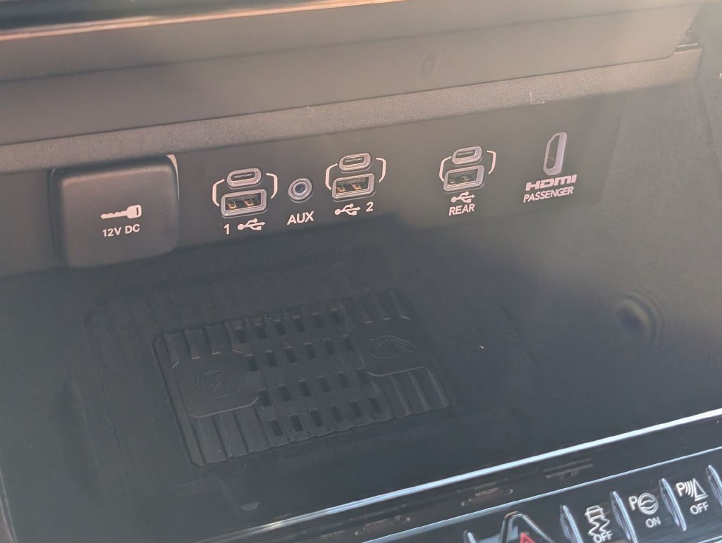 New 2026 Jeep Grand Wagoneer L Summit AWD/4WD image 19