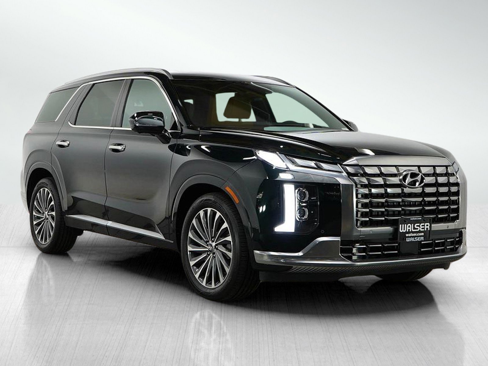 Used 2025 Hyundai Palisade Calligraphy image 7