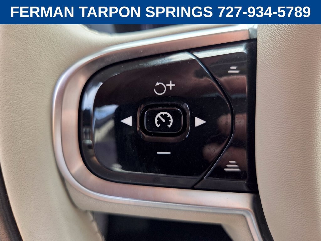 Certified 2024 Volvo XC60 B5 Plus w/ Protection Package Premier AWD/4WD image 28