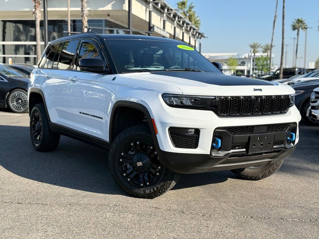 Used 2022 Jeep Grand Cherokee Trailhawk image 1