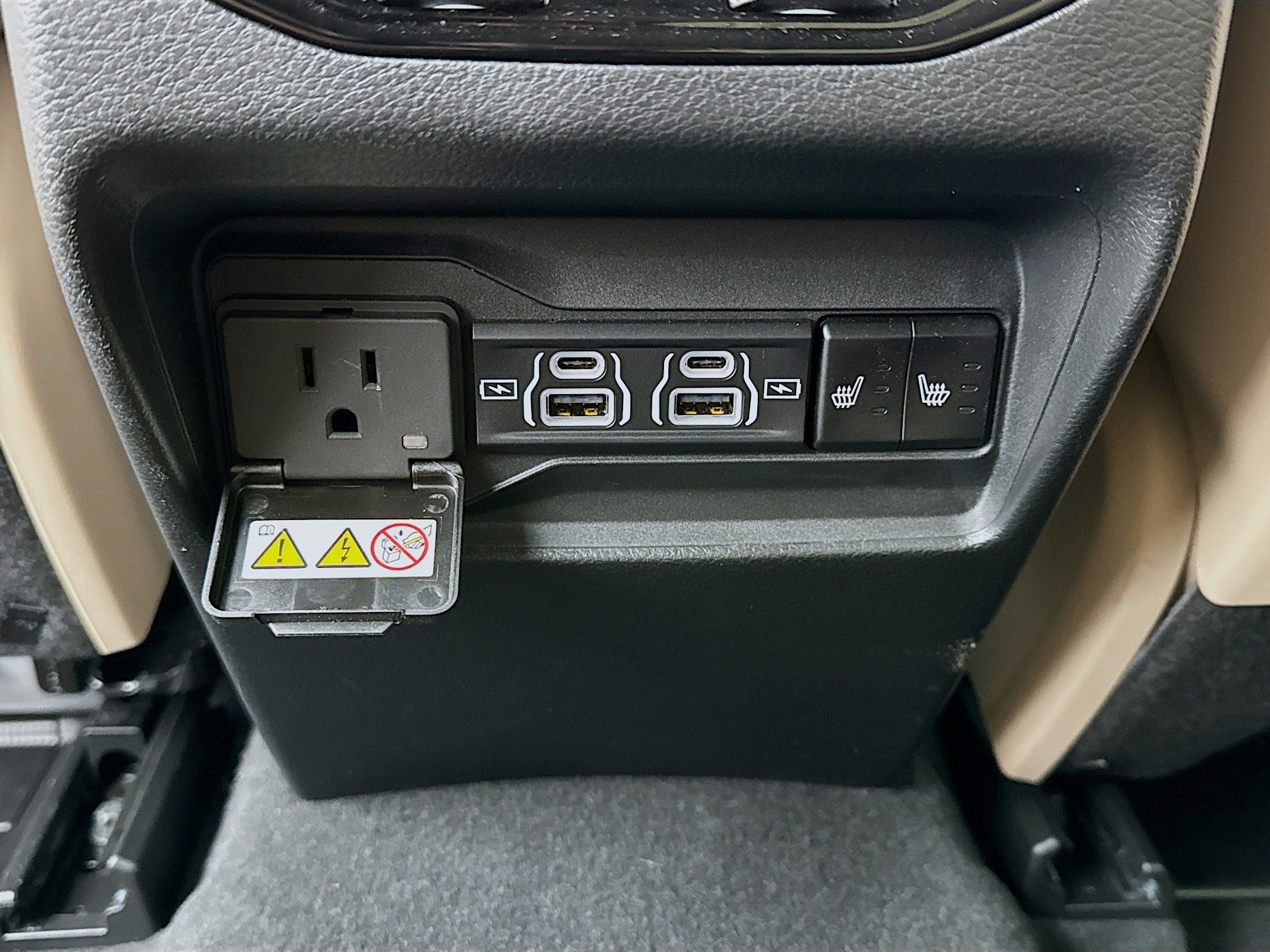 Used 2025 Jeep Grand Cherokee Limited image 16
