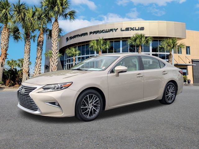 Used 2016 Lexus ES 350 w/ Luxury Package w/Wood Trim image 9