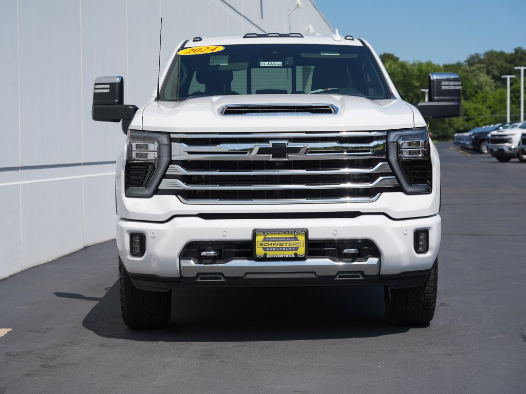 Certified 2024 Chevrolet Silverado 3500 High Country w/ LPO, Dark Essentials Package AWD/4WD image 9