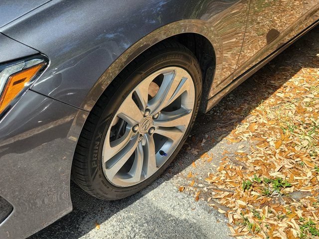 Used 2023 Acura TLX w/ Technology Package FWD image 4