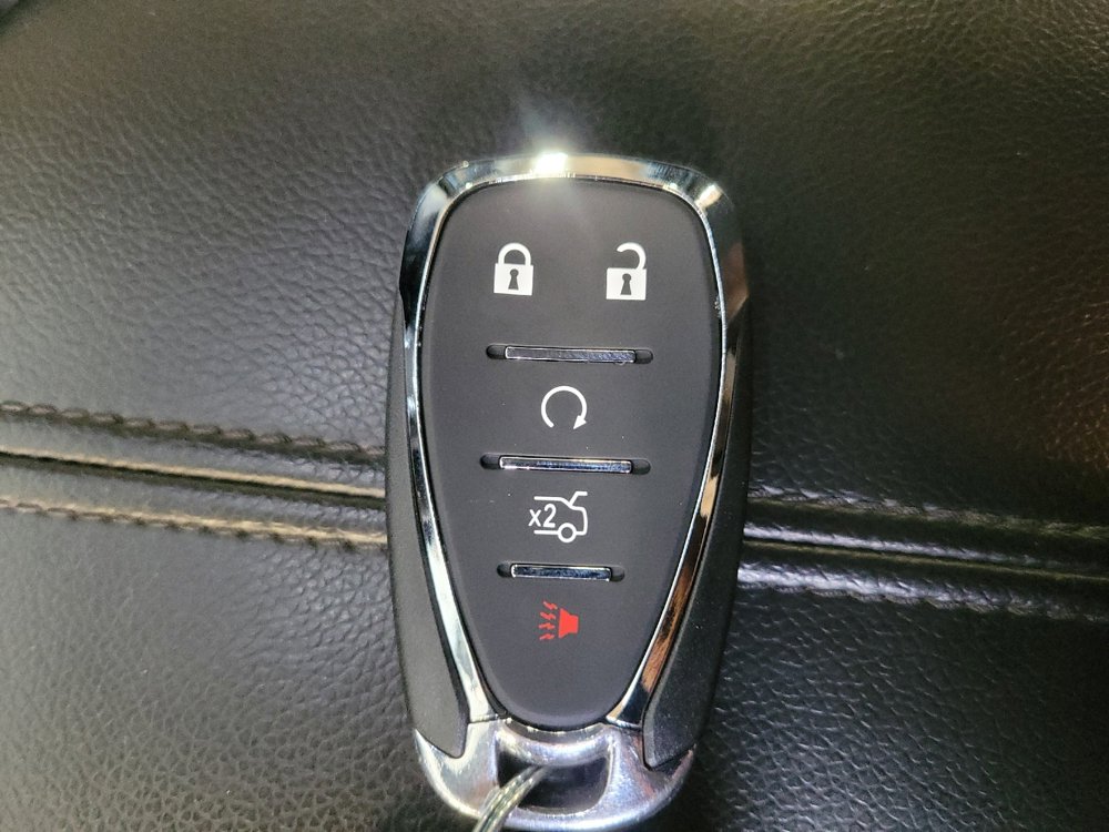 Used 2021 Chevrolet Malibu LT FWD image 32