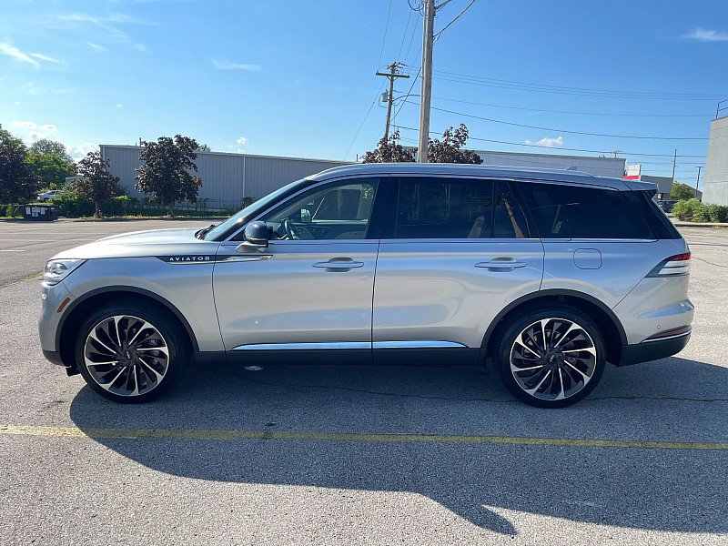 Used 2020 Lincoln Aviator Reserve w/ Equipment Group 202A image 5